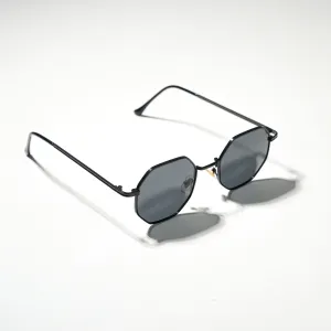 Chokore Octagon-shaped Metal Sunglasses (Black)